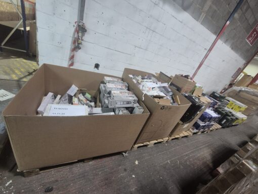 7 X PALLETS OF ASSORTED EU ELECTRICAL ITEMS TO INCLUDE BOSCH, KARCHER DELONGHI *EU PLUGS*
